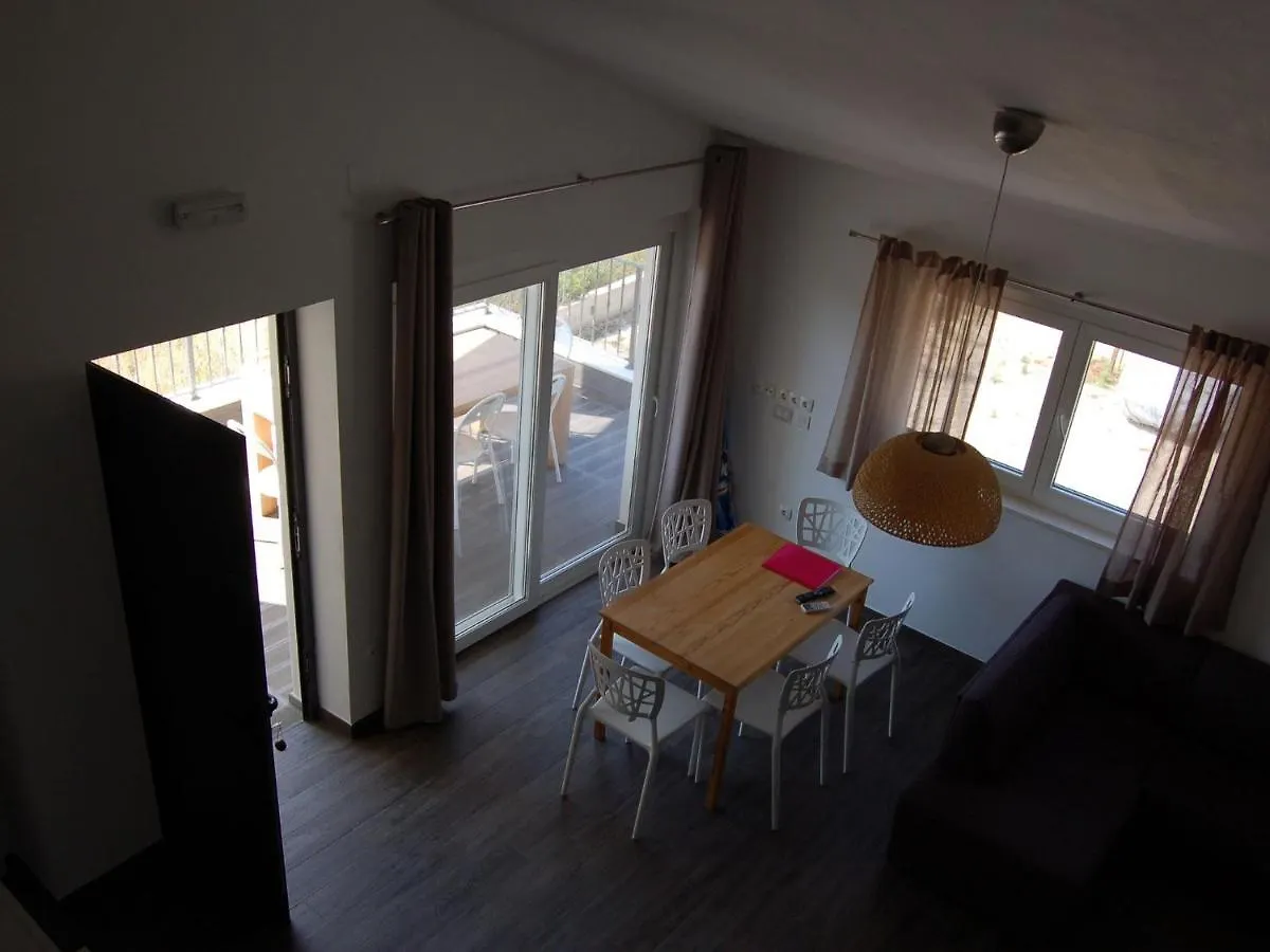 Modern Holiday Home With Terrace Veli Rat Croatia